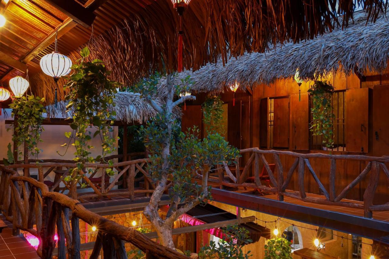 Phoenix Hotel An Bang Beach 会安 外观 照片