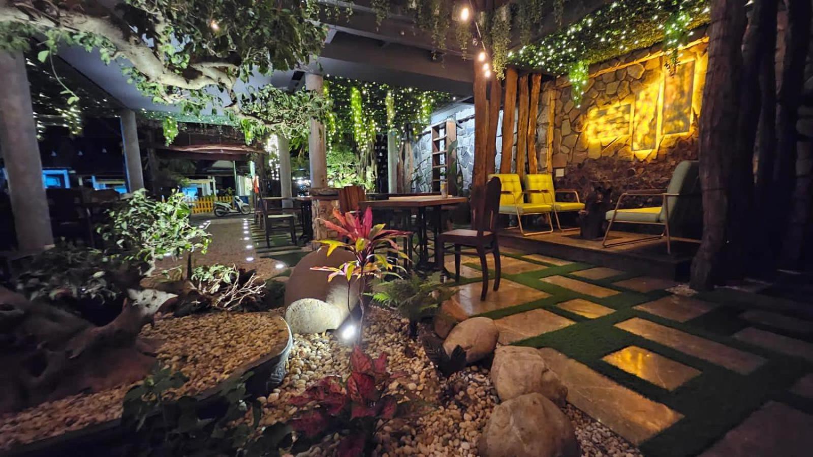 Phoenix Hotel An Bang Beach 会安 外观 照片